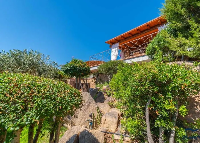 Vila Piperita - By Searly San Teodoro (Sardinia)